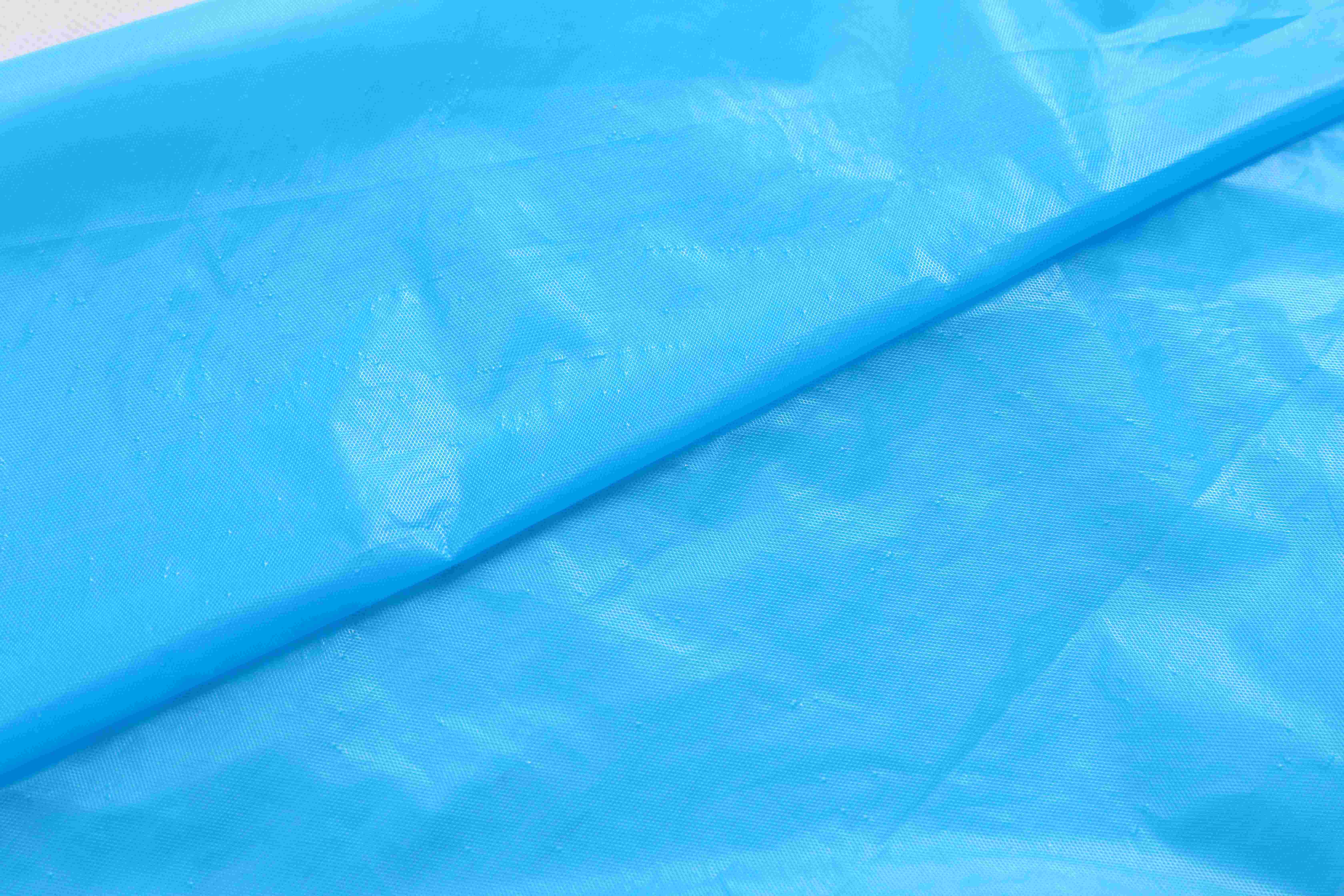 Polyethylene Disposable, Non-Surgical Isolation Gowns, Blue, 