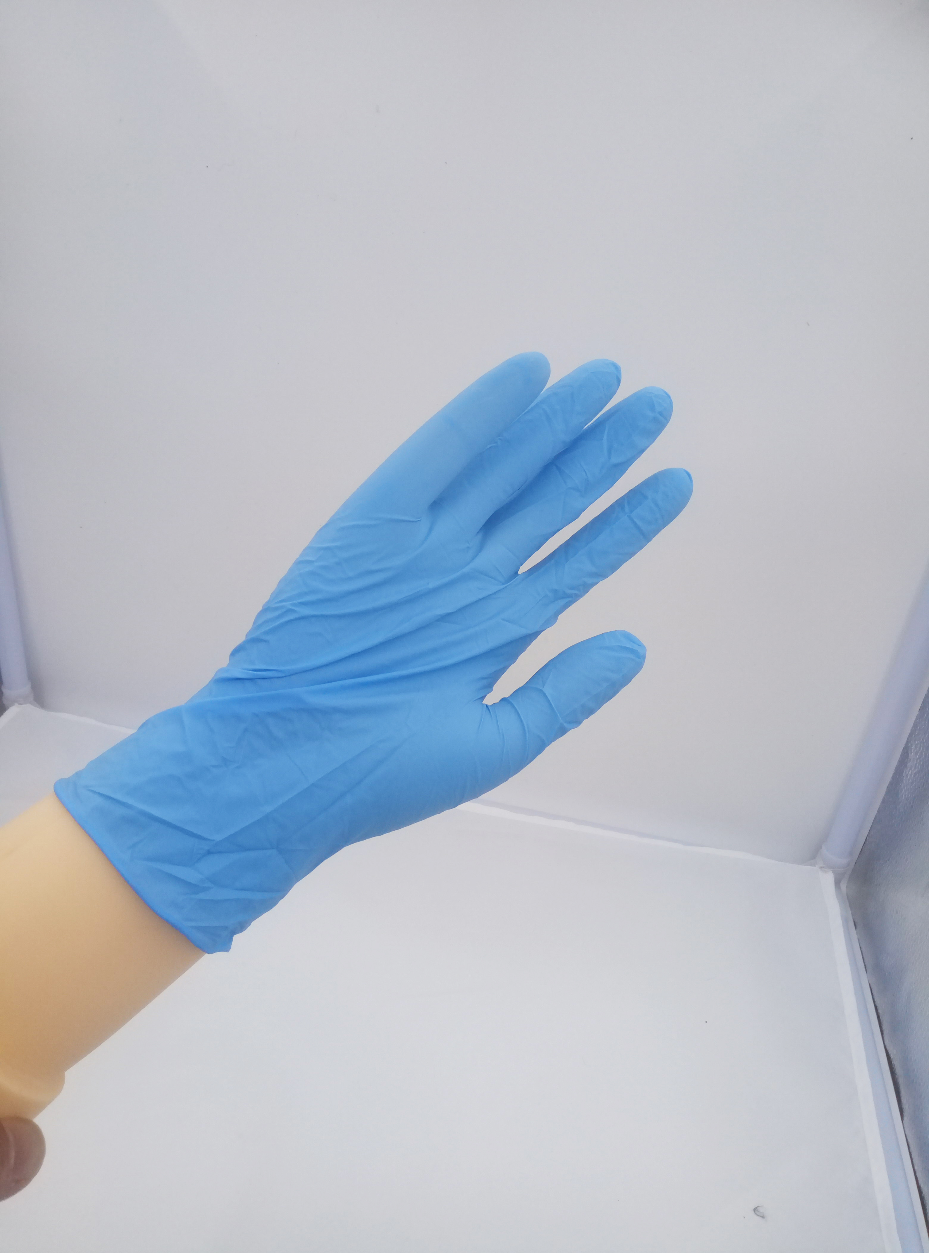 Disposable Nitrile Powder-Free Latex-Free, Chemical Resistant Non Sterile, Food Safe, Nitrile Exam Gloves 